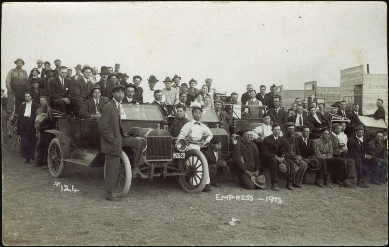 1913-07-01 Empress July 1 Celebrations Large group portrait