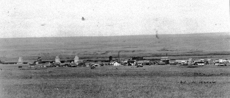Empress facing north possibly 1920s