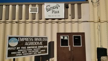 2021-10-31 Empress Bindloss Agridome front door